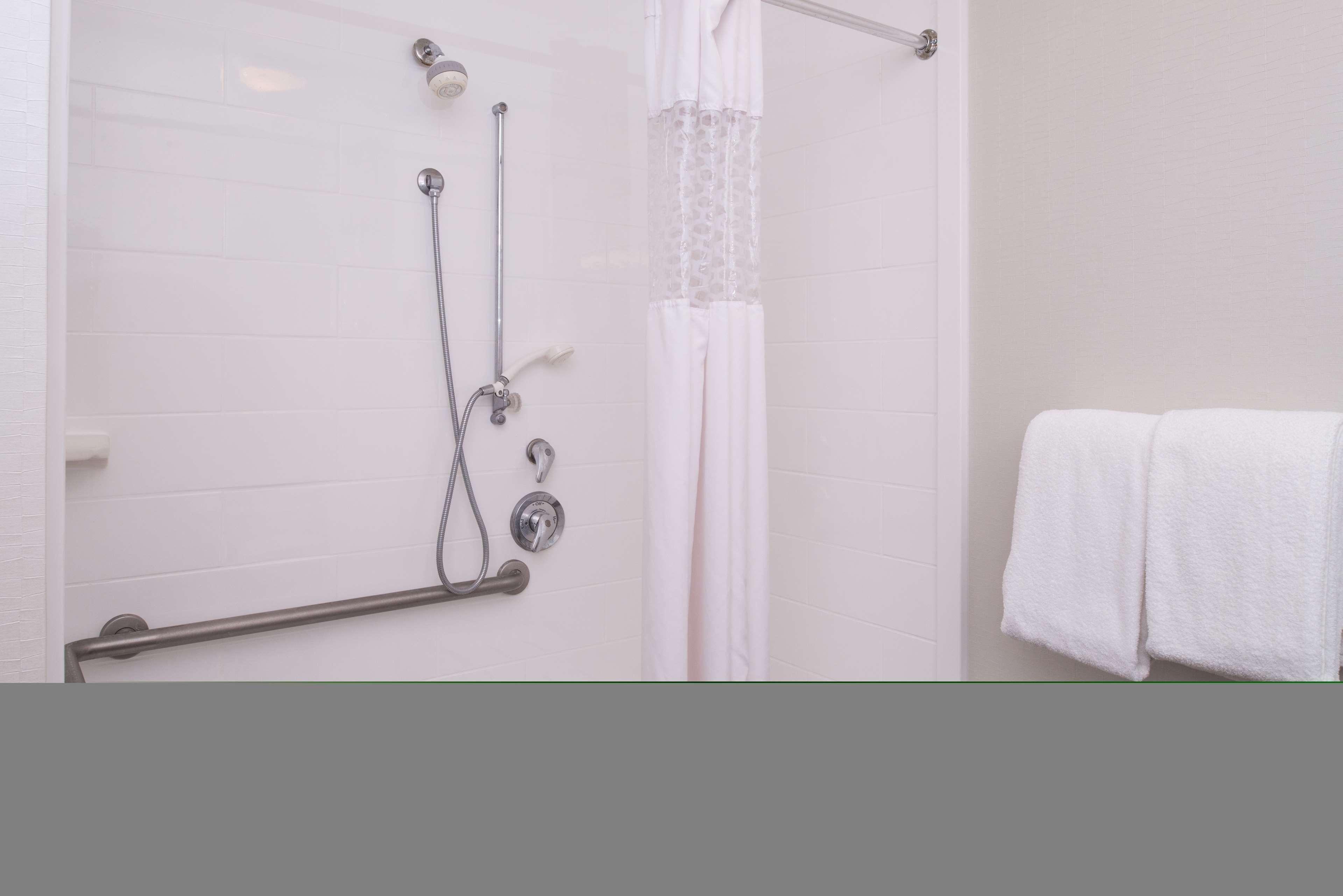 Hampton Inn And Suites Шерц Екстериор снимка