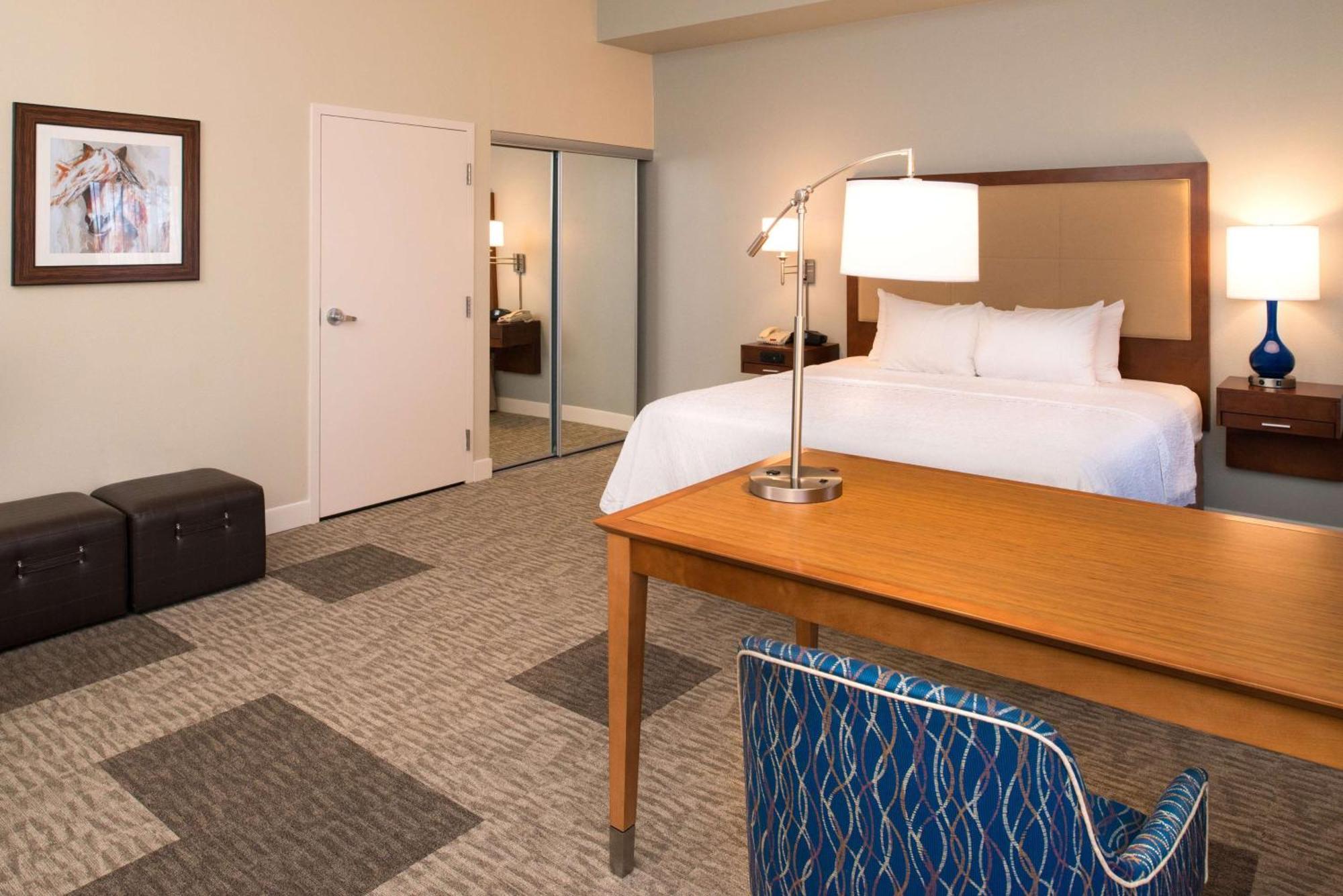 Hampton Inn And Suites Шерц Екстериор снимка
