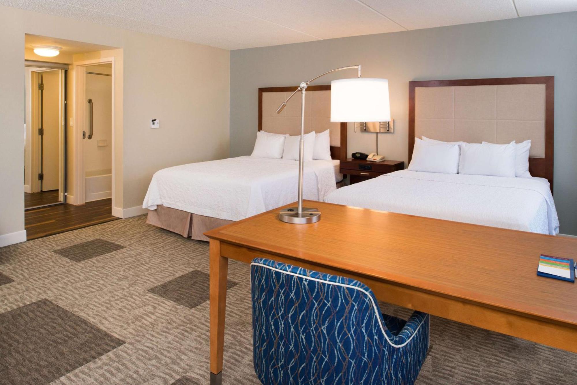 Hampton Inn And Suites Шерц Екстериор снимка