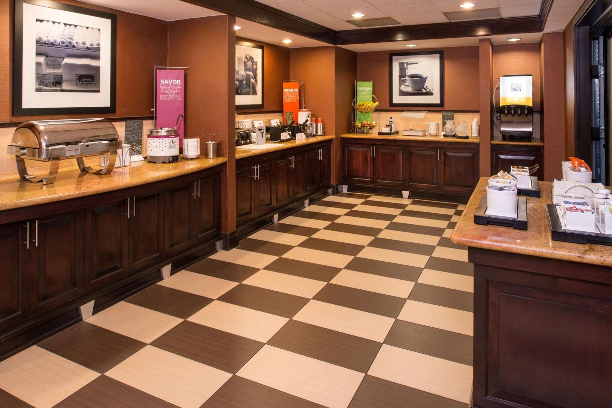 Hampton Inn And Suites Шерц Екстериор снимка